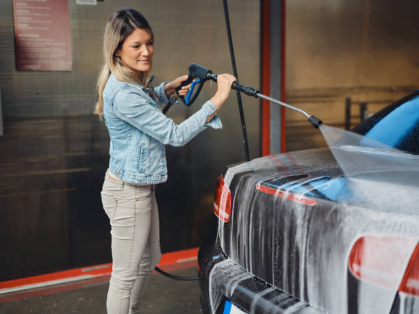 Best Commercial Pressure Washing  in Oak Grove, MS